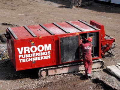 Woltman RBP-90 crawler based concrete pump pic1