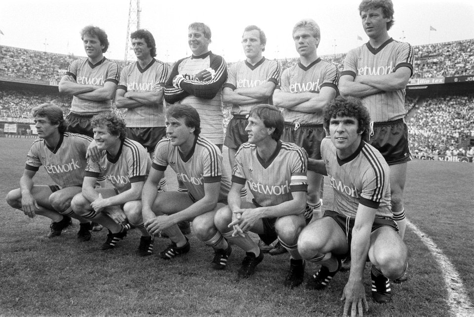 WK74 team, Bestanddeelnr 932-6123