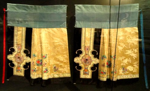 Woman's skirt (yulin baizhe qun), China, Qing Dynasty, c. 1880-1900, damask and satin - Patricia Harris Gallery of Textiles & Costume, Royal Ontario Museum - DSC09380