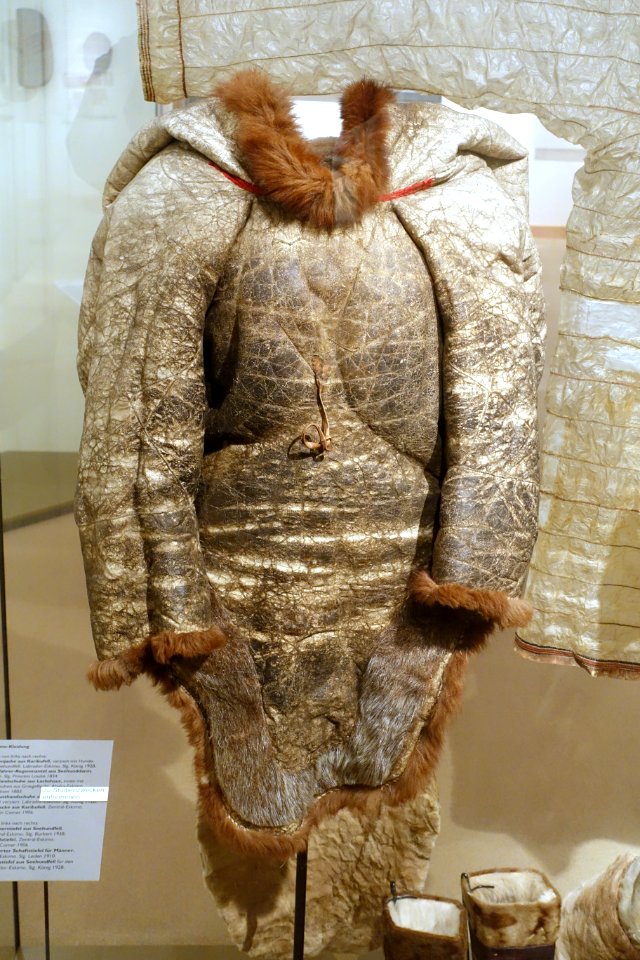 Woman's coat, Labrador Eskimo, 1928, caribou skin, dog skin, seal skin - Ethnological Museum, Berlin - DSC01055