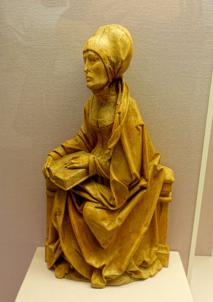 Woman from a holy assembly by the circle of Tilman Riemenschneider, c. 1520-1525, linden wood - Mainfränkisches Museum - Würzburg, Germany - DSC04810