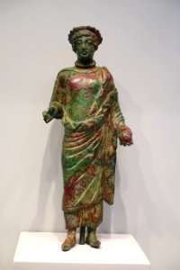 Woman holding a pomegranate, Etruscan, 450-430 BC, leaded bronze - Sackler Museum - Harvard University - DSC01801