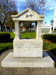 Woman's Christian Temperance Union monument - Uxbridge, Massachusetts - DSC02836