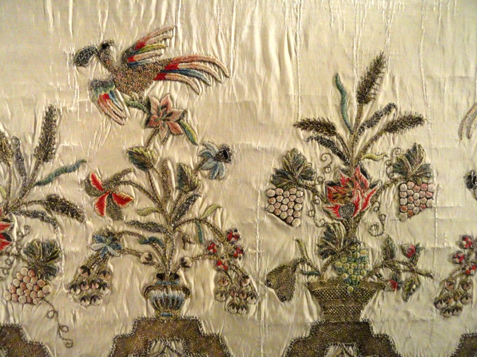 Woman's decorative apron detail, England, 1700-1750, silk tabby- Patricia Harris Gallery of Textiles & Costume, Royal Ontario Museum - DSC09339