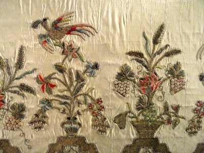 Woman's decorative apron detail, England, 1700-1750, silk tabby- Patricia Harris Gallery of Textiles & Costume, Royal Ontario Museum - DSC09339