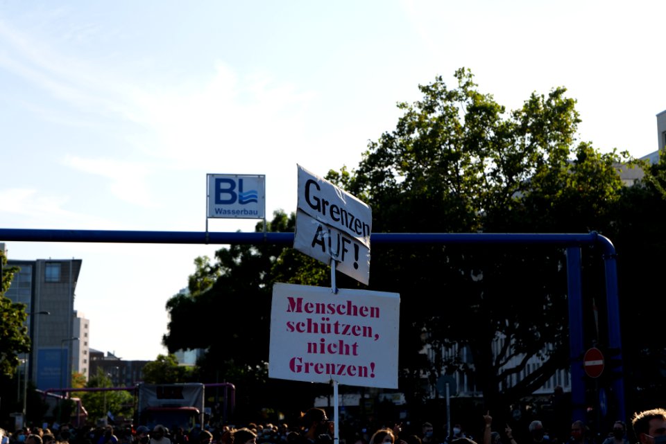 WirHabenPlatz demonstration Berlin 2020-09-20 97