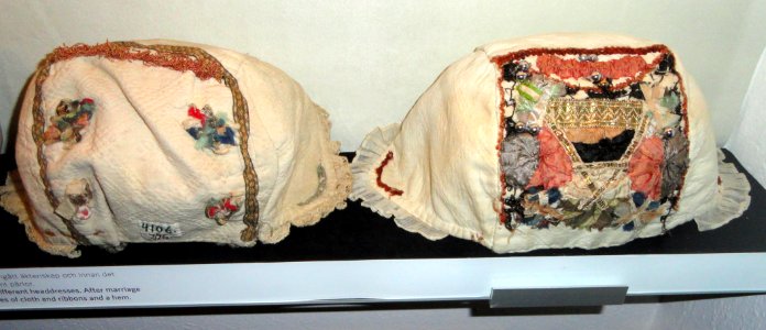 Woman's bonnets, Livonian, 19th century - Museum of Cultures (Helsinki) - DSC04762