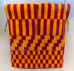 Woman's blouse, Pwo Karen people, Northern Thailand, collected in 1986 - Ethnological Museum, Berlin - DSC01368