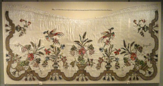 Woman's decorative apron, England, 1700-1750, silk tabby - Patricia Harris Gallery of Textiles & Costume, Royal Ontario Museum - DSC09337 photo