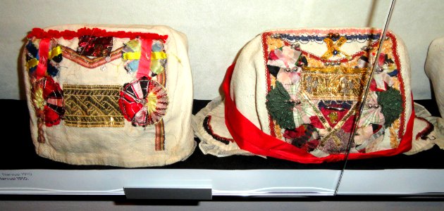 Woman's bonnets, Livonian, 19th century - Museum of Cultures (Helsinki) - DSC04763