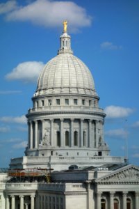 Wisconsin State Capitol dome - Madison, WI - DSC02746