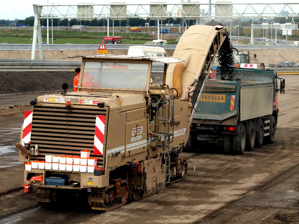 Wirtgen W 2100 (owner vdSteen) p6