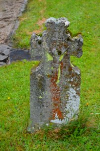 Wirzenborn, Friedhof, Grabsteine (1)