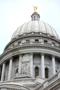 Wisconsin State Capitol dome - Madison, WI - DSC02758
