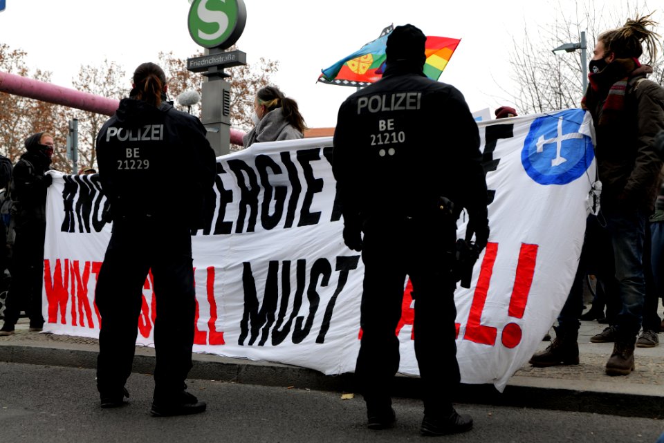 WintershallMustFall protest Berlin 2020-12-11 42