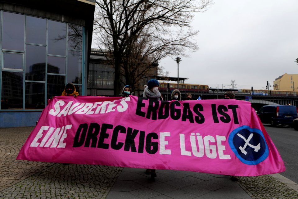 WintershallMustFall protest Berlin 2020-12-11 52