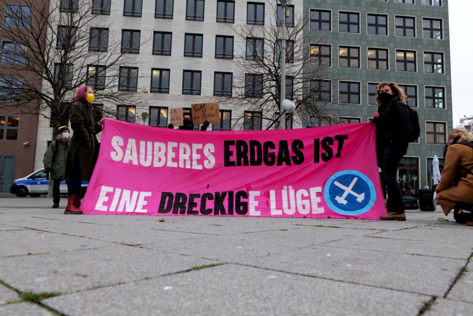 WintershallMustFall protest Berlin 2020-12-11 01