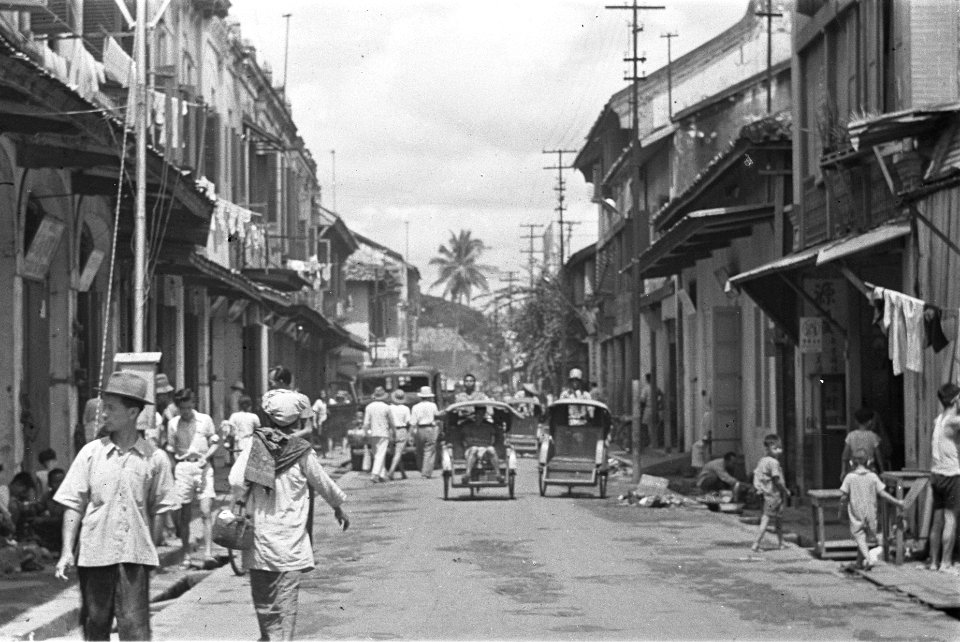 Winkelstraat in de Chinese wijk van Palembang, Bestanddeelnr 123-6-1