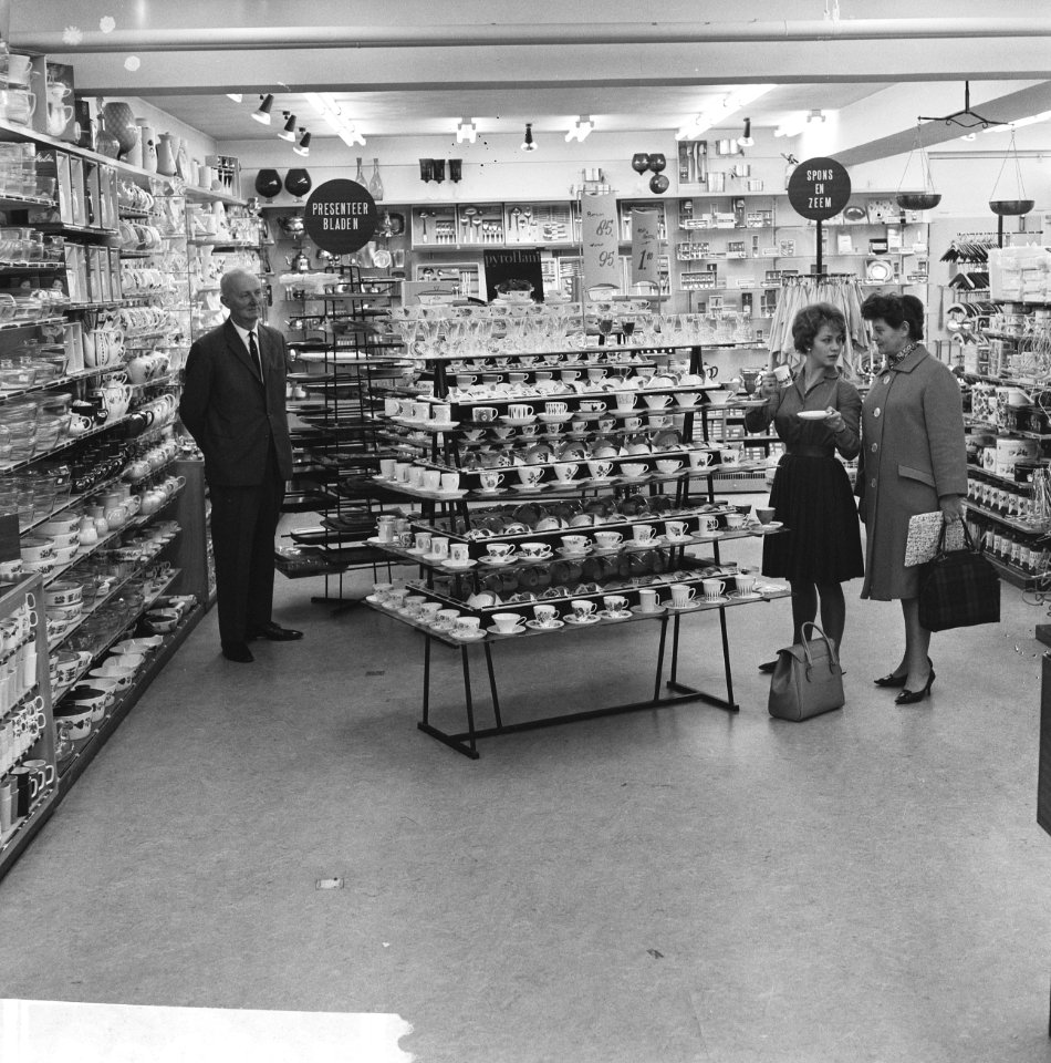 Winkels, winkelpersoneel, huishoudelijke artikelen, Bestanddeelnr 918-3368