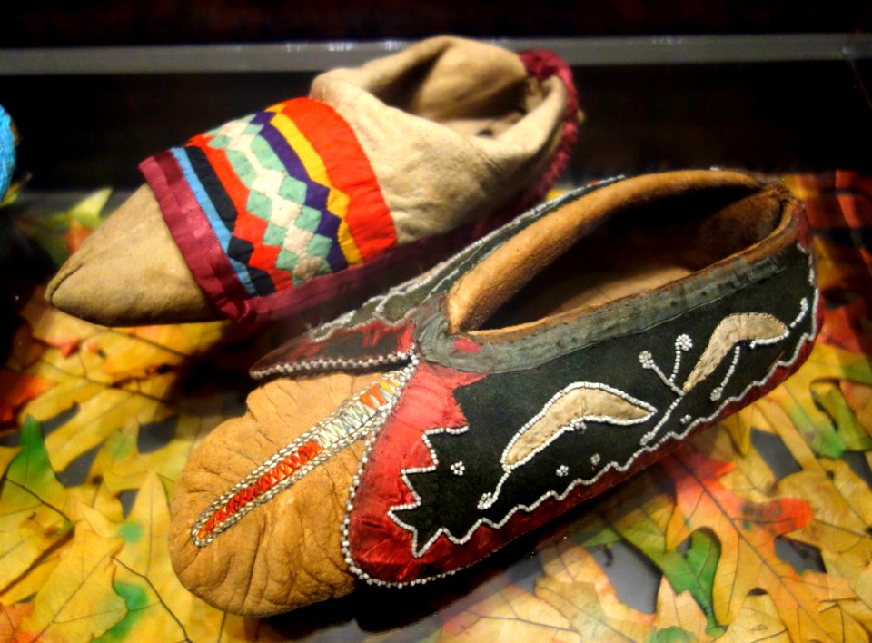 Winnebago, c. 1900, and probably Eastern Ojibwa (Chippewa), 1790-1820, moccasins - Bata Shoe Museum - DSC00665