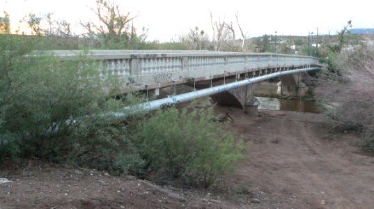Winkelman, AZ old Gila bridge from SE 1