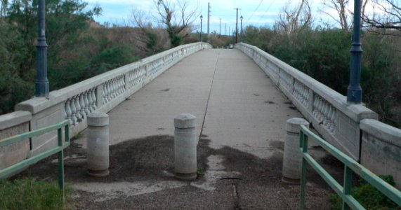 Winkelman, AZ old Gila bridge from N 3