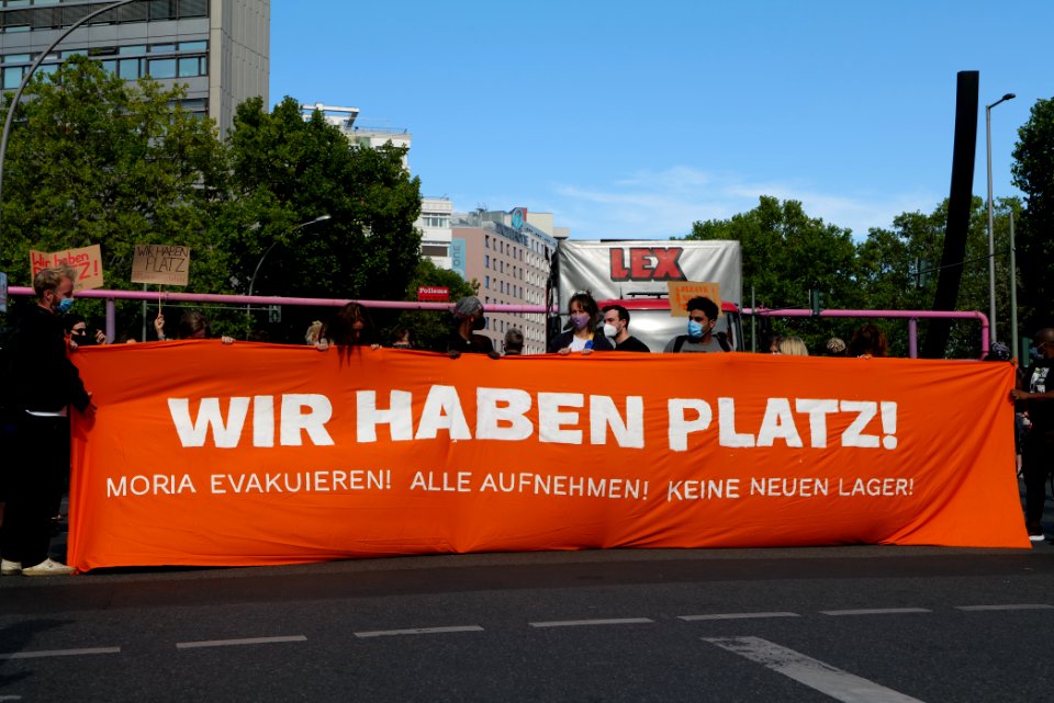 WirHabenPlatz demonstration Berlin 2020-09-20 10