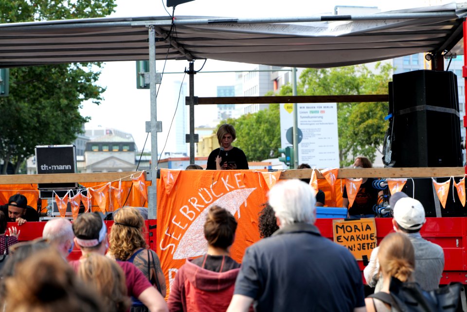 WirHabenPlatz demonstration Berlin 2020-09-20 19