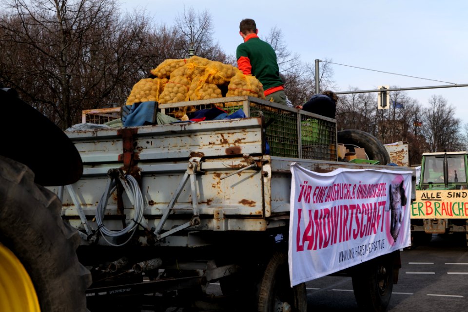 Wir haben es satt demonstration Berlin 2020 tractors 43