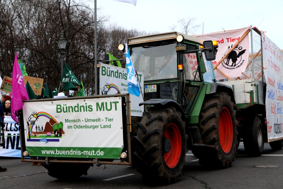 Wir haben es satt demonstration Berlin 2020 tractors 54