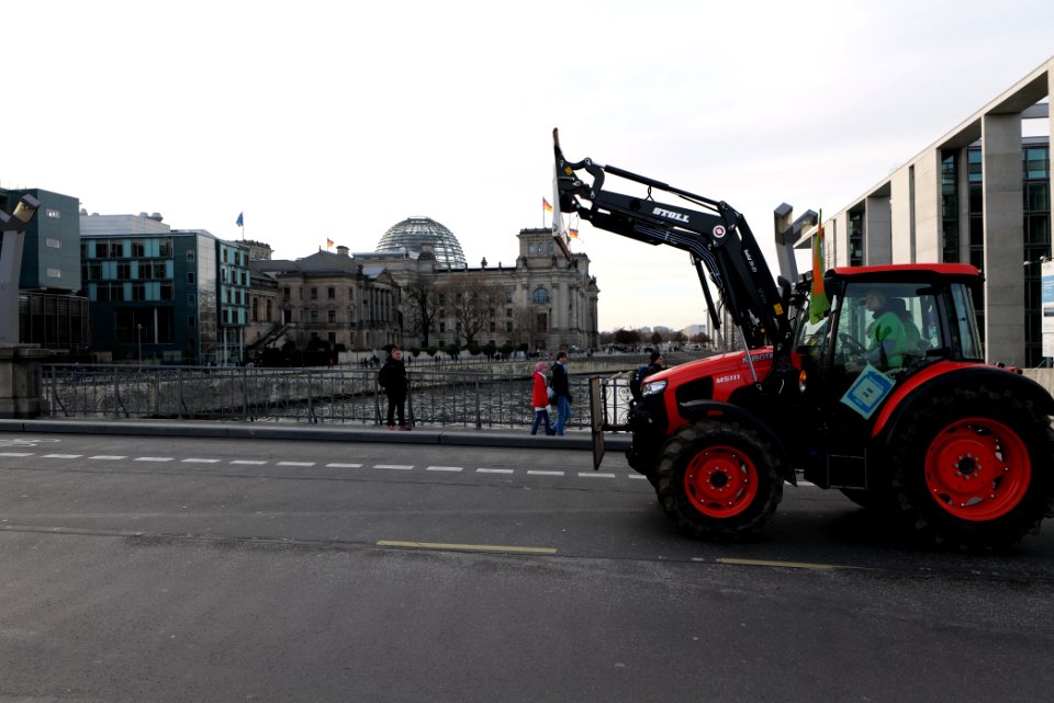 Wir haben es satt demonstration Berlin 2020 tractors 80