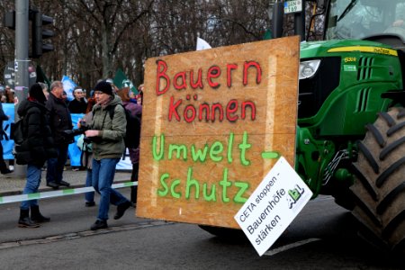 Wir haben es satt demonstration Berlin 2020 tractors 70