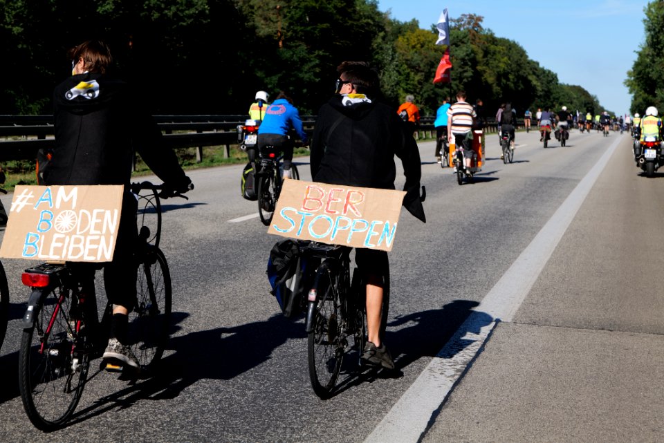 Without Kerosin from Cologne to Berlin last trip Wannsee to Brandenburg Gate Berlin 2020-09-18 46