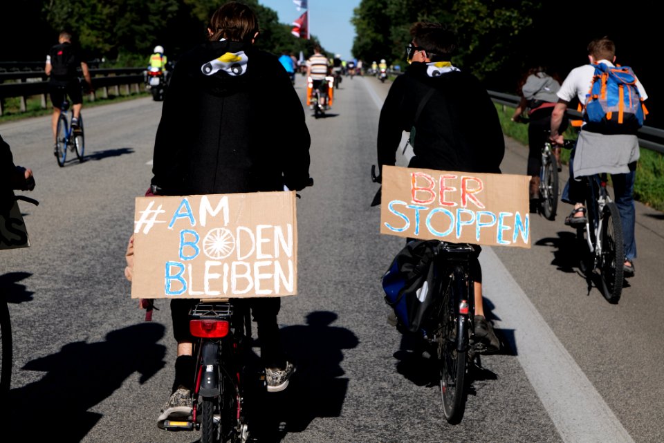 Without Kerosin from Cologne to Berlin last trip Wannsee to Brandenburg Gate Berlin 2020-09-18 47