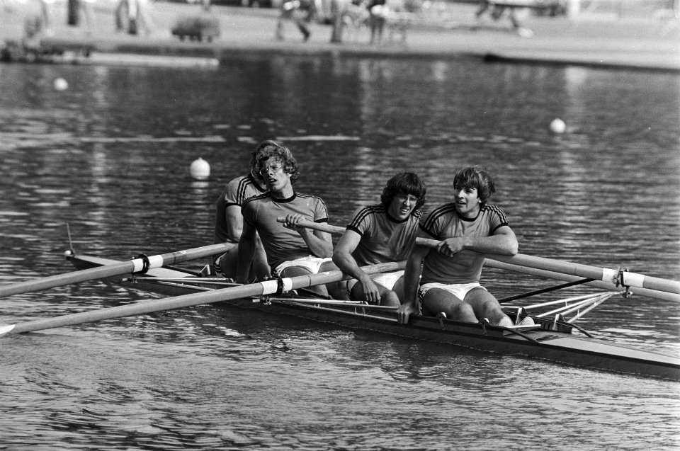 WK roeien Bosbaan Nederlandse vier zonder na race (vierde plaats), Bestanddeelnr 929-3247