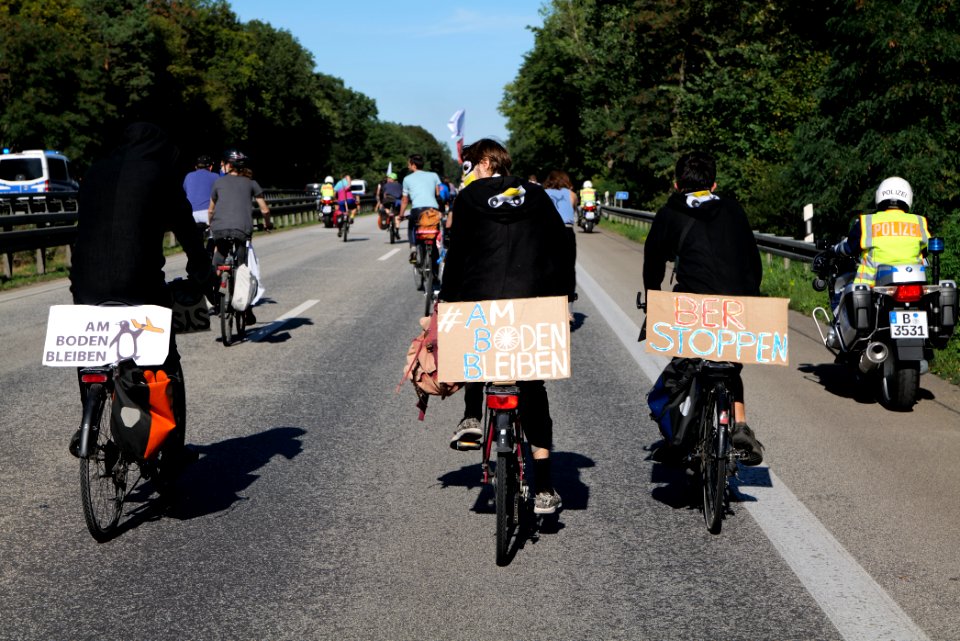 Without Kerosin from Cologne to Berlin last trip Wannsee to Brandenburg Gate Berlin 2020-09-18 50