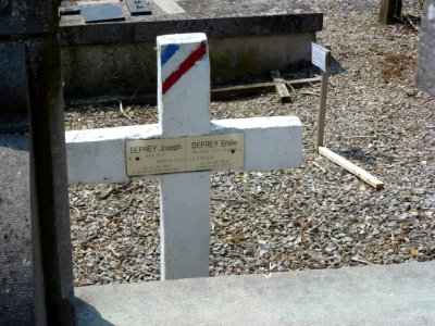 Wittes (Pas-de-Calais, Fr) tombe de militaire français 03