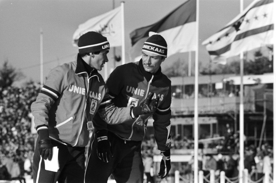 WK schaatsen in Assen. 3.4 Schalij (l.) en Van der Duim, Bestanddeelnr 931-9934
