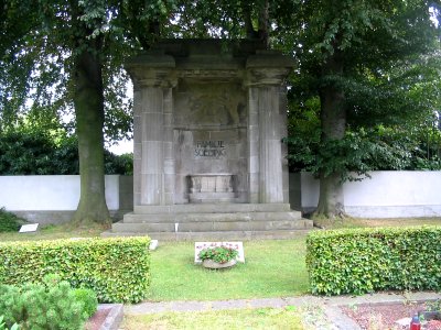 Witten Grabmal Soeding