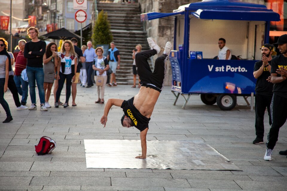 Supple move your body acrobatics