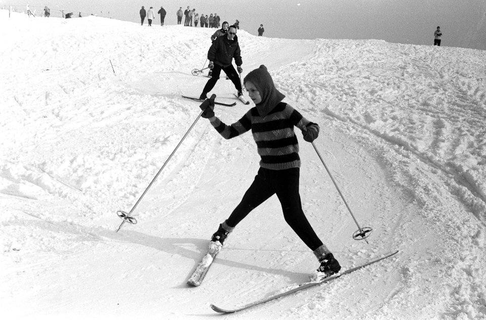 Wintersport op de Blinkert in Overveen, Bestanddeelnr 913-5863