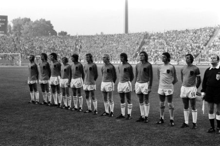 WK 74, Nederland tegen Argentinie 4-0 nr 8, 10 Nederlands elftal, Bestanddeelnr 927-2836
