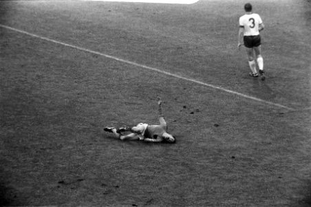 WK 74, Nederland tegen DDR 2-0, spelmomenten (van bovenaf), Bestanddeelnr 927-2929