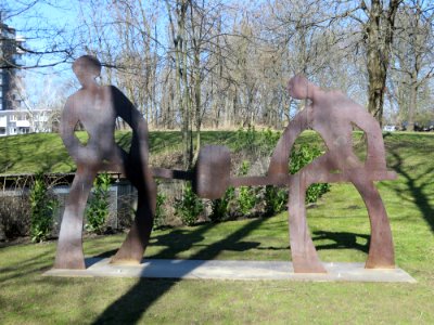 Witten Skulptur Die Herstellung von Tiegelgussstahl
