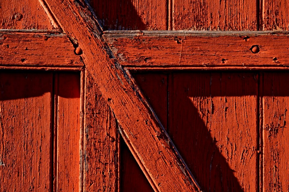 Barn deleted red wood