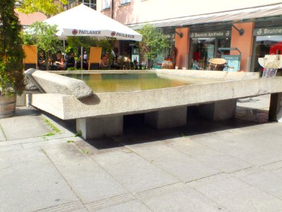 Wzwz dachau fountain 02b
