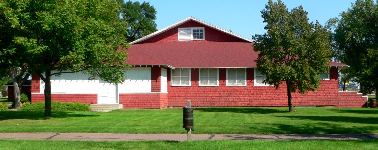 Wylie Park pavilion from S 1