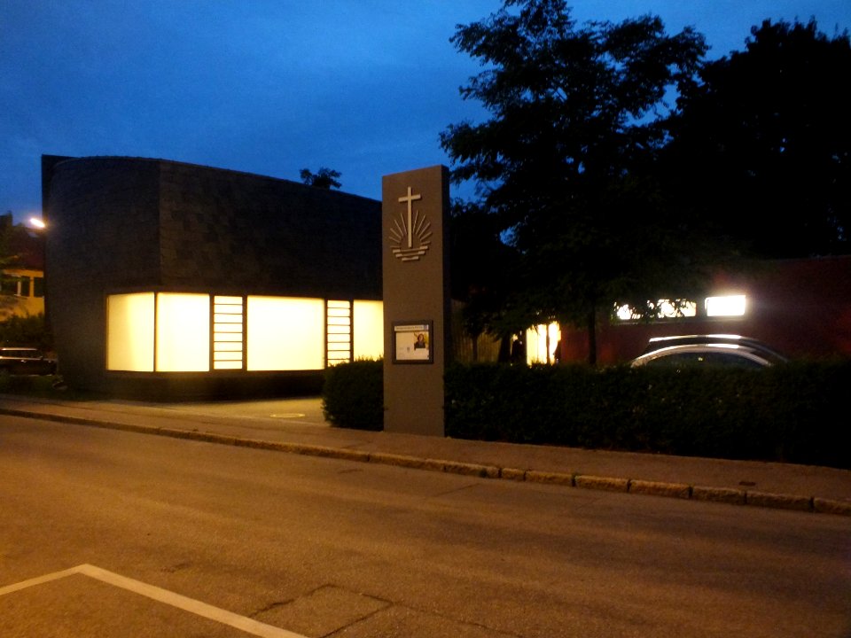 Wzwz dachau church 01b