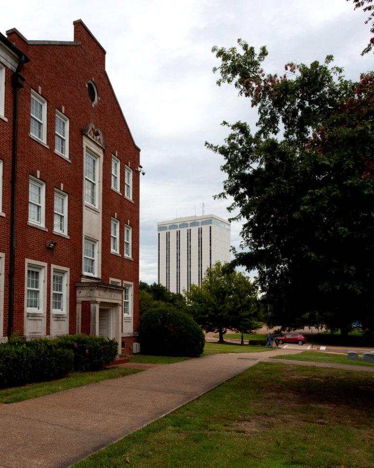 Wyly Tower from Robinson Hall 1