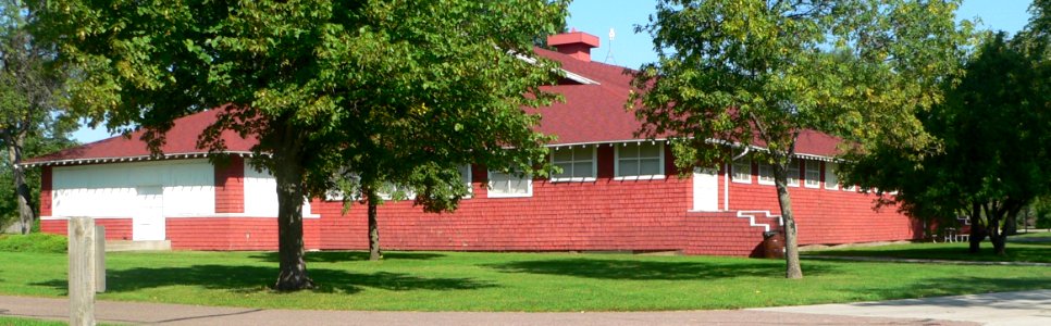 Wylie Park pavilion from SE 1